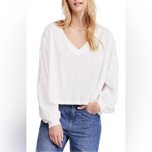 Free people Blouson Sleeve Tee. Sz. Medium. White